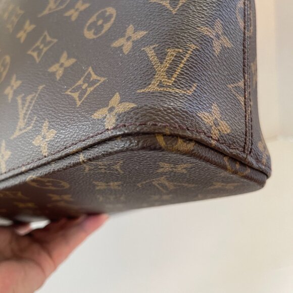 Louis Vuitton Luco Monogram Shoulder Tote Bag Purse (155217) - Picture 6 of 15